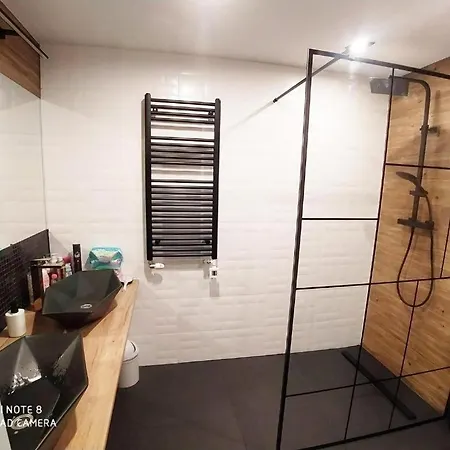 Loka Appartement *